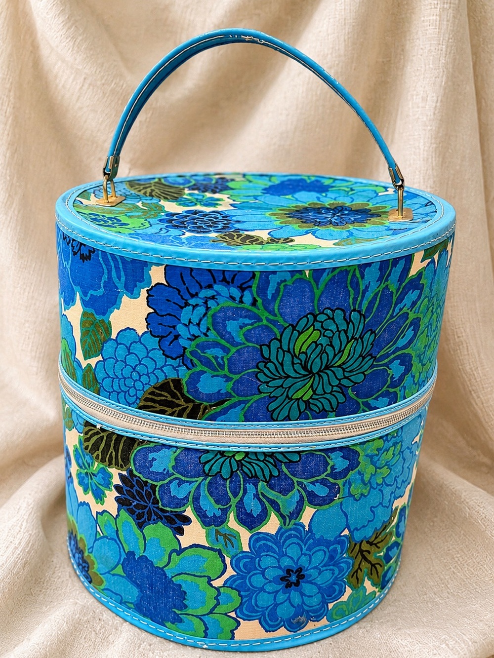 Vintage 60s Flower Power Floral Wig Travel Case Mod Blue Hat Box Storage